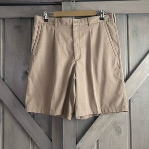 Nike Golf Shorts khaki tan pleated chino‎ Size 36 nikefit dry